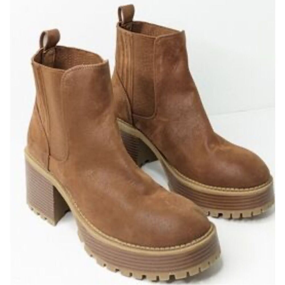 MIA Alejandro Platform Chelsea Ankle Boot Chestnut Size 9